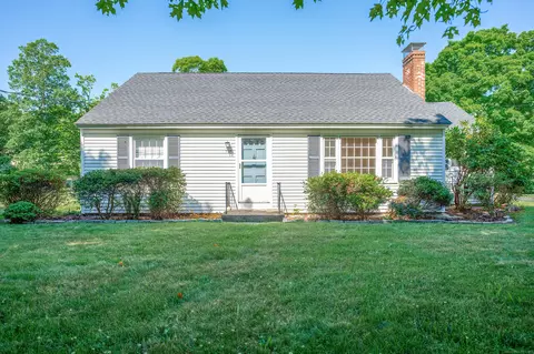 304 Scotland Rd, Norwich, CT 06360