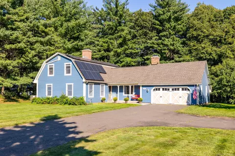 208 Harness Ln, Windsor, CT 06095