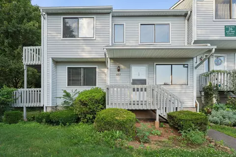 652 Cypress Rd #652, Newington, CT 06111