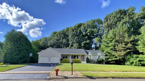 105 Cody Cir, South Windsor, CT 06074