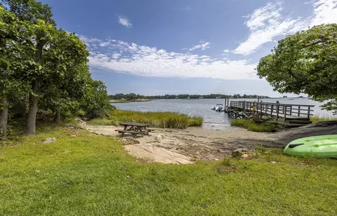 35 Salem Straits Straits, Darien, CT 06820
