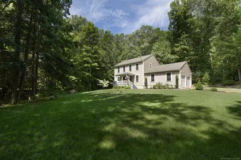51 Tayler Trl, Woodstock, CT 06282