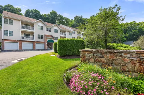 21226 Arganese Pl #21226, Trumbull, CT 06611