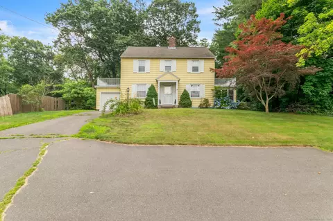 828 E Street St S, Suffield, CT 06078