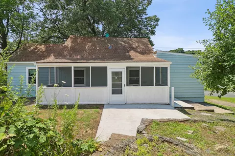 272 Terrace Ave, West Haven, CT 06516