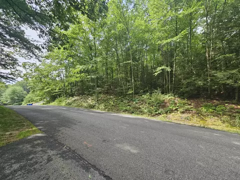 Hyerdale West Drive, Goshen, CT 06756