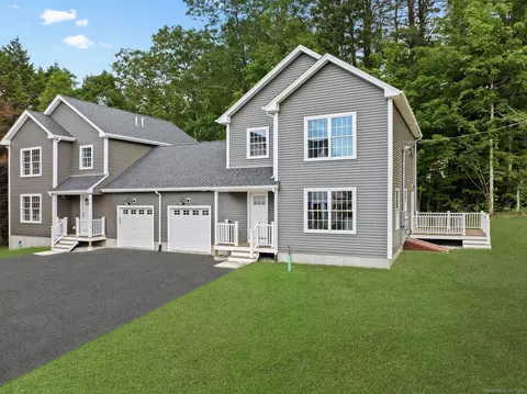 2 Buckley Hill Rd # B, Thompson, CT 06277