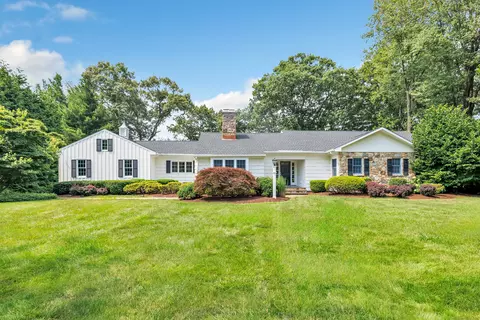 235 Sky Top Ter, Fairfield, CT 06825