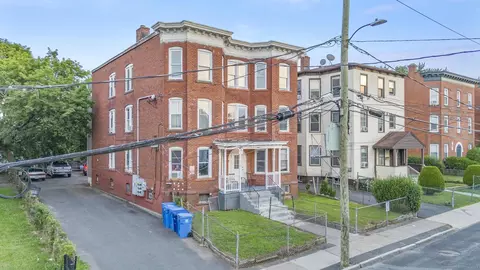 19-21 Whitmore St, Hartford, CT 06114