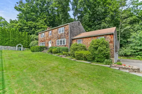 103 Richmond Hill Rd, New Canaan, CT 06840