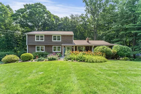 47 Princess Wenonah Dr, Shelton, CT 06484