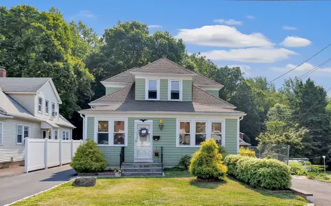 243 Berkeley Rd, Fairfield, CT 06825