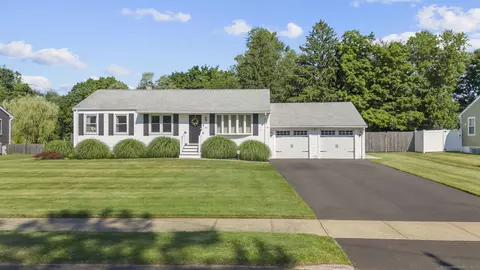 30 Pine River Rd, North Haven, CT 06473