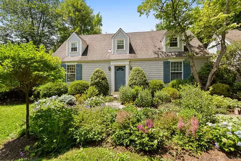 44 Mary Joy Ln, Stamford, CT 06903