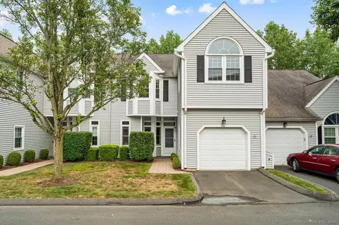 90 Morningside Ct #90, Shelton, CT 06484