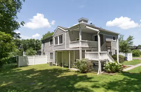 168 Pheasant Ln #168, Branford, CT 06405