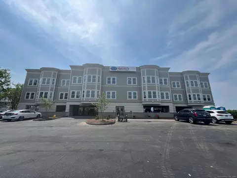 300 Harbour Close Close #P, New Haven, CT 06519