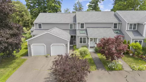 745 Long Hill Rd #E, Middletown, CT 06457