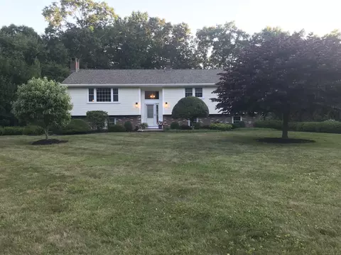 60 Briar Hill Rd, Norwich, CT 06360