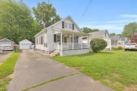 34 Brainard Rd, Enfield, CT 06082