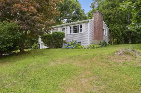 36 Alpha Ave, Groton, CT 06340