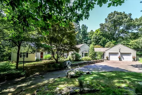 10 Topping Ln, Norwalk, CT 06854