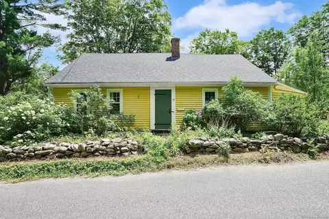 7 Bebbington Rd, Ashford, CT 06278