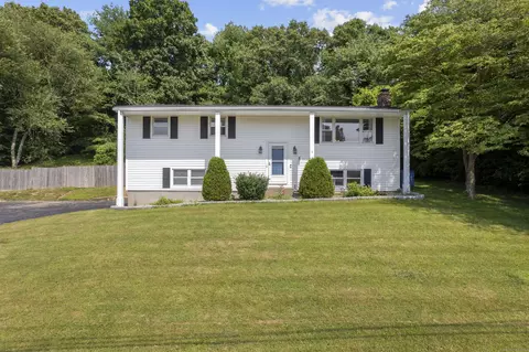32 Rene Dr, Oakdale, CT 06370