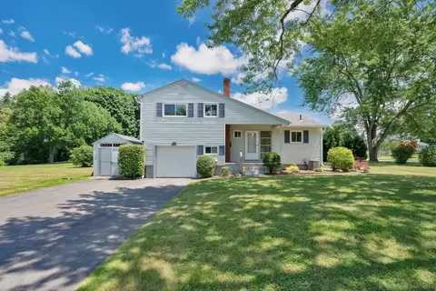 39 Niles Dr, Manchester, CT 06040