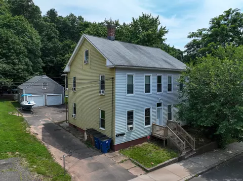 22 Thompson St, Vernon, CT 06066
