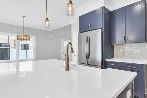 36 Village Cir #36, Guilford, CT 06437