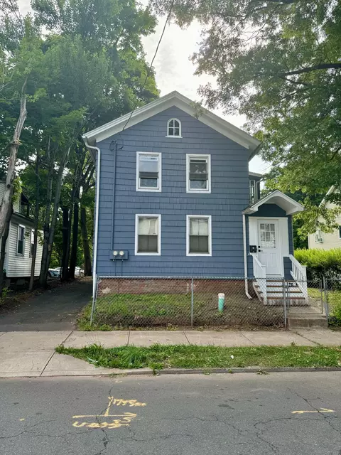 43 Lawlor St, New Britain, CT 06051