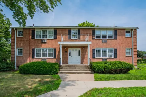 2 Brickyard Rd #3A, Farmington, CT 06032