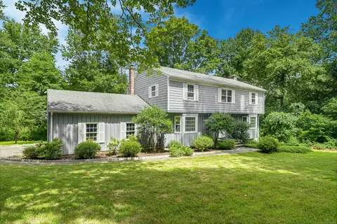 51 Deacon Abbott Rd, Redding, CT 06896
