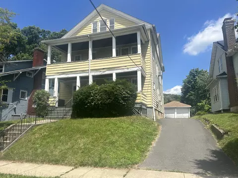 26-28 Ashford St, Hartford, CT 06120