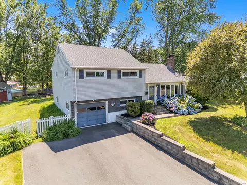 116 Sheridan Rd, Enfield, CT 06082