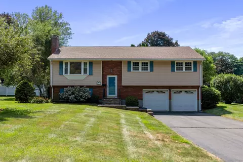 17 Woodland Rd, Rocky Hill, CT 06067