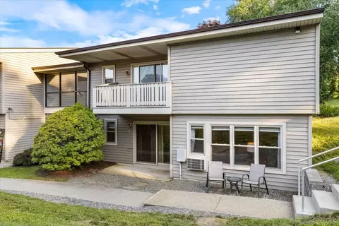 40 Henry St #40, Norwich, CT 06360