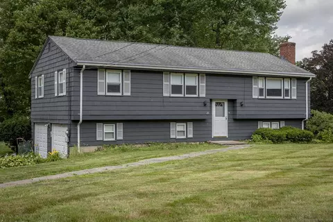 28 Longview Dr, Windsor, CT 06095