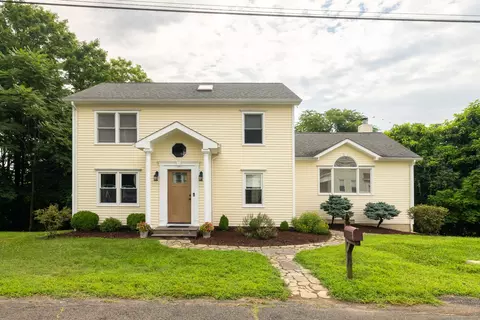 26 High St, Seymour, CT 06483