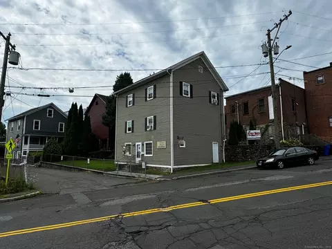 18 Depot St, Watertown, CT 06795