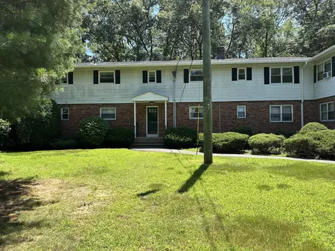 484 Oak Ave #53, Cheshire, CT 06410