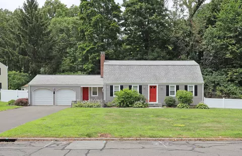 89 Kenwood Dr, New Britain, CT 06052
