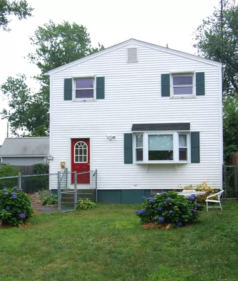 309 Greenfield St, Fairfield, CT 06825
