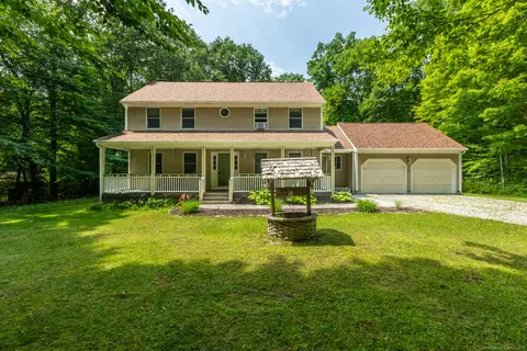 696 Wrights Mill Rd, Coventry, CT 06238