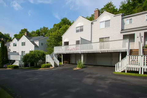 80 N Main St #28, Kent, CT 06757