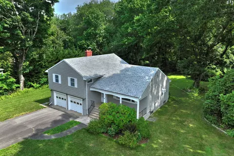 4 Ridge Dr S, Old Saybrook, CT 06475