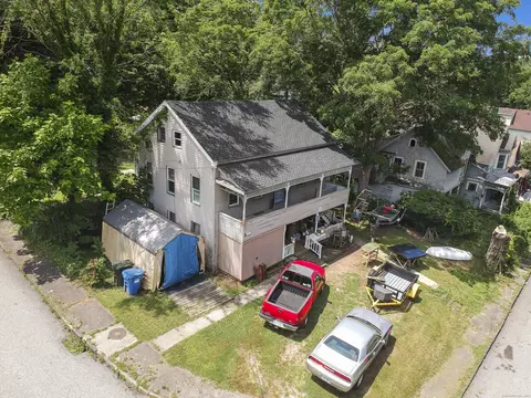 39 Elizabeth St, Norwich, CT 06360