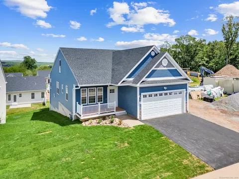 127 Webster Ln #2-44, Middletown, CT 06457