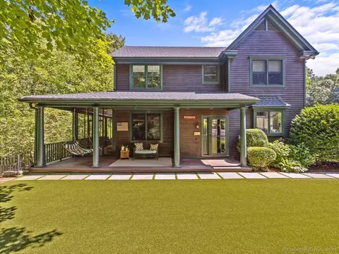 58 Cottage St, Monroe, CT 06468